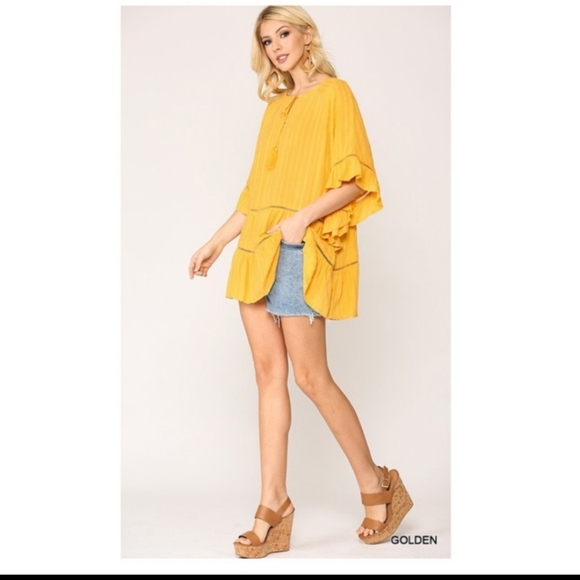 BUTTERFLY RUFFLE -GOLDEN PONCHO STYLE TOP- - Picture 4 of 8